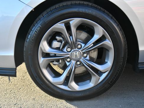 Used 2024 Honda Accord EX image 12