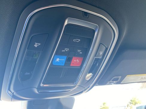 New 2025 Jeep Grand Cherokee Limited w/ Black Appearance Package image 23