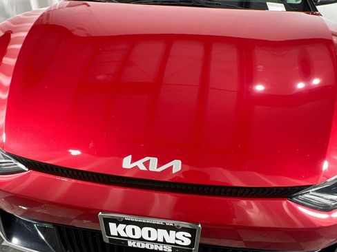 Used 2023 Kia EV6 Wind image 12