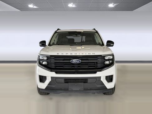 Used 2025 Ford Expedition Active image 6
