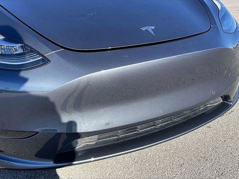 Used 2022 Tesla Model Y Long Range image 29