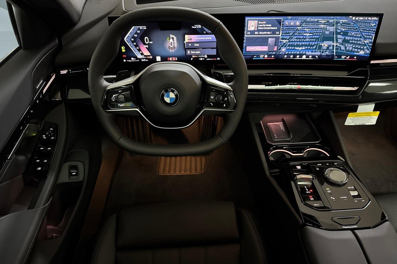 Used 2026 BMW 530i w/ Premium Package RWD image 27