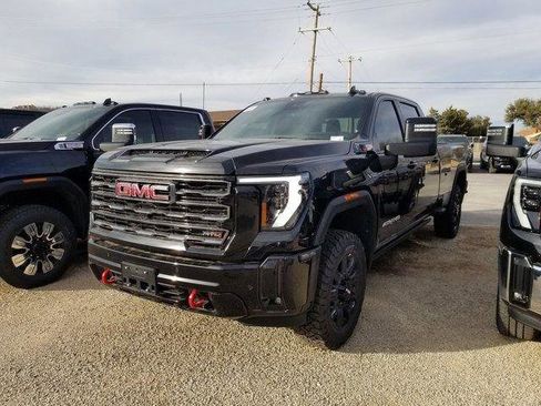 New 2026 GMC Sierra 2500 AT4 w/ Technology Package image 2