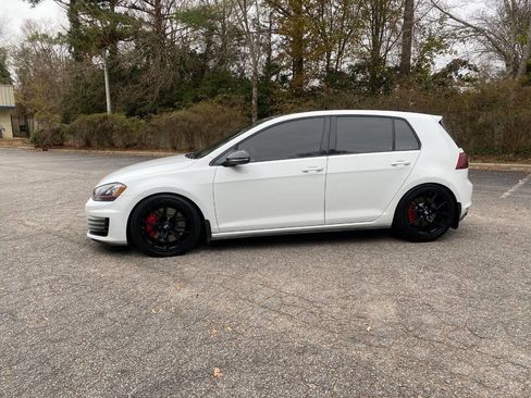 Used 2015 Volkswagen GTI S image 8