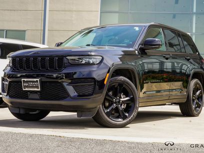 Used 2024 Jeep Grand Cherokee Altitude