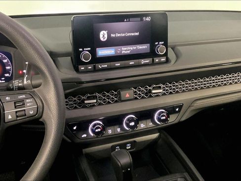 Used 2025 Honda Accord SE image 6