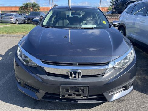Used 2017 Honda Civic EX-T image 2