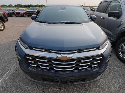 Used 2026 Chevrolet Equinox LT AWD/4WD image 2
