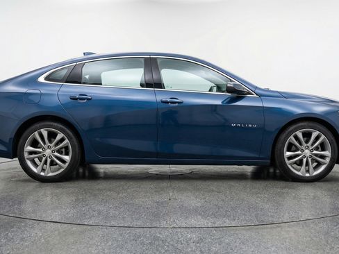 Used 2024 Chevrolet Malibu LT image 11