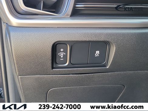New 2026 Kia Sorento LX FWD image 24