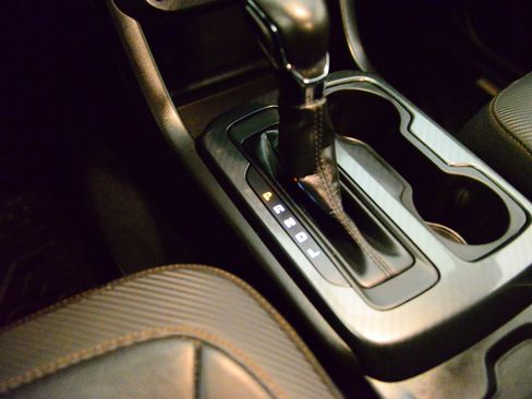 Used 2022 GMC Canyon AT4 w/ Trailering Package image 28