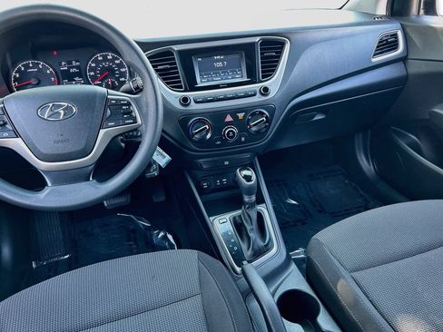 Used 2018 Hyundai Accent SE FWD image 21