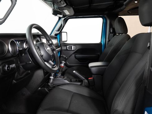 Used 2020 Jeep Wrangler Sport AWD/4WD image 14