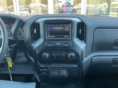 Used 2020 Chevrolet Silverado 1500 Custom w/ Custom Value Package RWD image 11