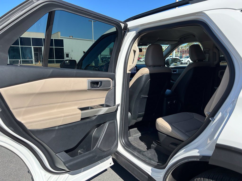 Certified 2020 Ford Explorer XLT w/ Equipment Group 202A RWD image 27