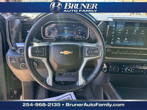 Used 2024 Chevrolet Silverado 3500 LTZ w/ LTZ Convenience Package image 21