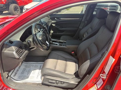 Used 2019 Honda Accord Sport image 18