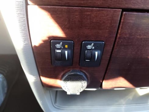 Used 2012 Toyota Sienna XLE FWD image 18