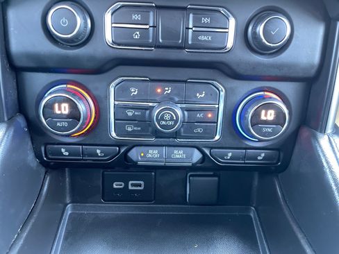 Used 2021 Chevrolet Tahoe LT AWD/4WD image 20