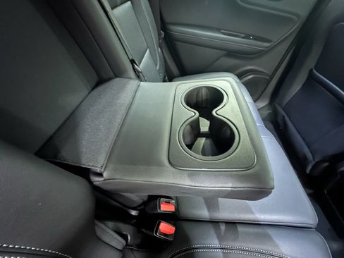 Used 2025 Chevrolet Blazer LT FWD image 19