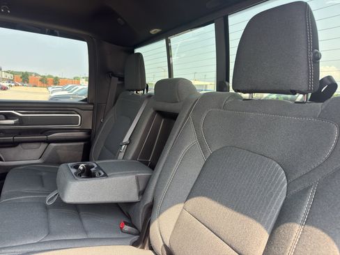 Used 2022 RAM 1500 Big Horn AWD/4WD image 34