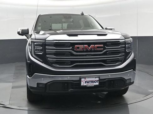 Used 2022 GMC Sierra 1500 SLT AWD/4WD image 34