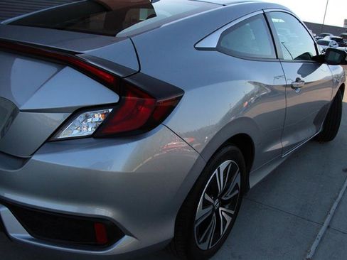 Used 2018 Honda Civic EX-T image 43