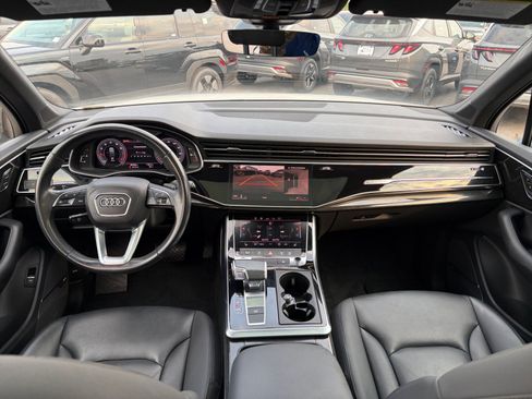 Used 2020 Audi Q7 3.0T Premium Plus w/ Premium Plus Package AWD/4WD image 27