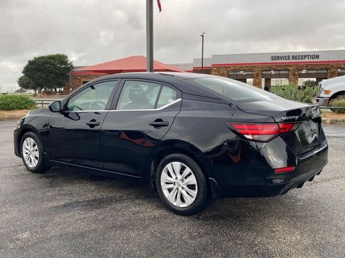 Used 2025 Nissan Sentra S FWD image 7