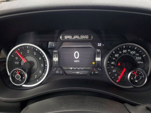 New 2026 RAM 2500 Big Horn AWD/4WD image 15