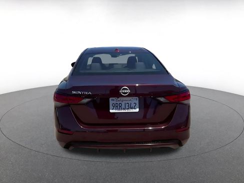 Used 2025 Nissan Sentra SV FWD image 10