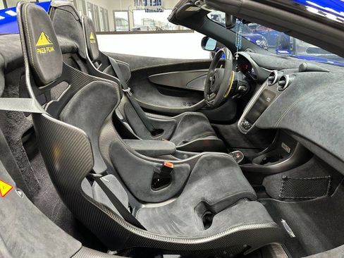 Used 2020 McLaren 600LT Spider RWD image 29