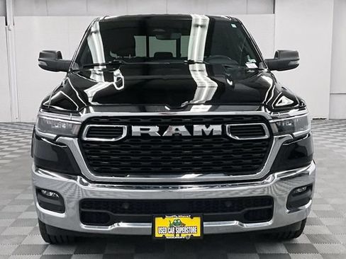 Used 2025 RAM 1500 Big Horn AWD/4WD image 4
