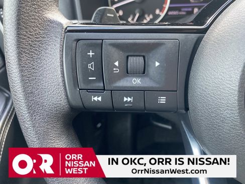 Used 2023 Nissan Rogue SV image 23