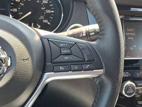 Used 2020 Nissan Rogue SV AWD/4WD image 21