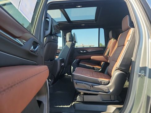 Used 2023 GMC Yukon XL Denali Ultimate image 34