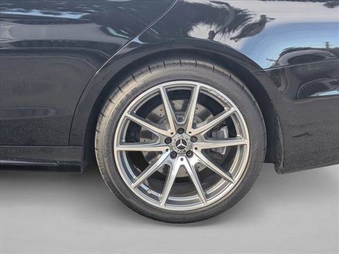 Used 2019 Mercedes-Benz S 560 Sedan image 23