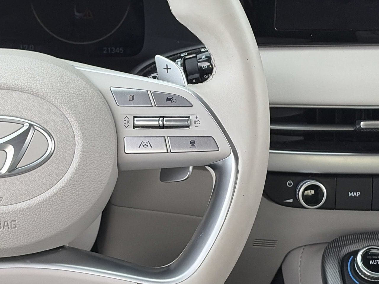 Used 2025 Hyundai Palisade Limited FWD image 23