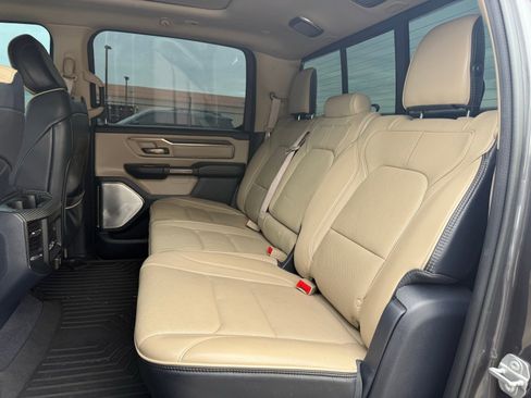 Used 2019 RAM 1500 Limited image 9