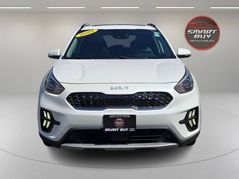 Used 2022 Kia Niro Touring Special Edition FWD image 3