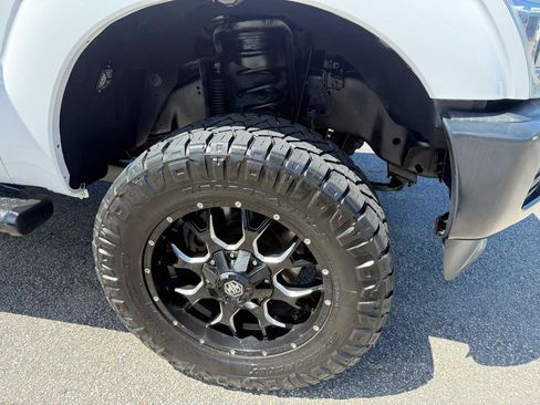 Used 2016 Ford F250 XL w/ FX4 Off-Road Package AWD/4WD image 16