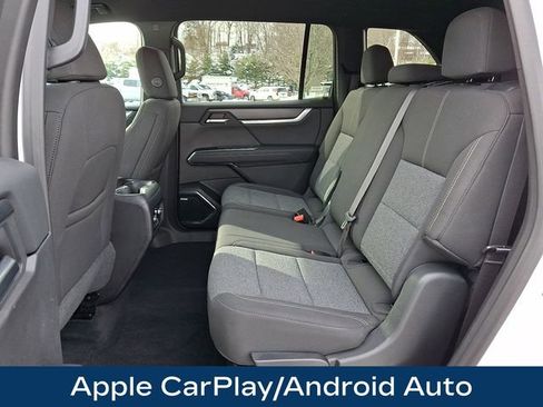 Used 2025 GMC Acadia Elevation image 14