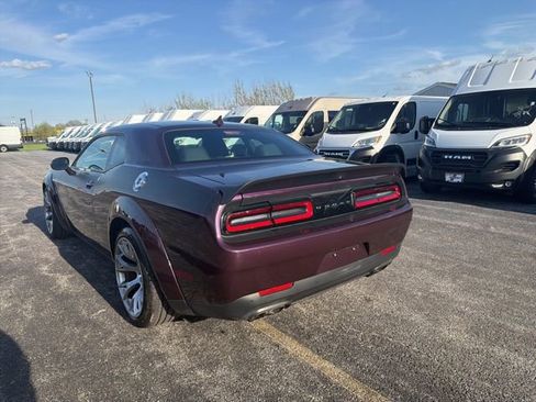 Used 2022 Dodge Challenger SRT Hellcat RWD image 4