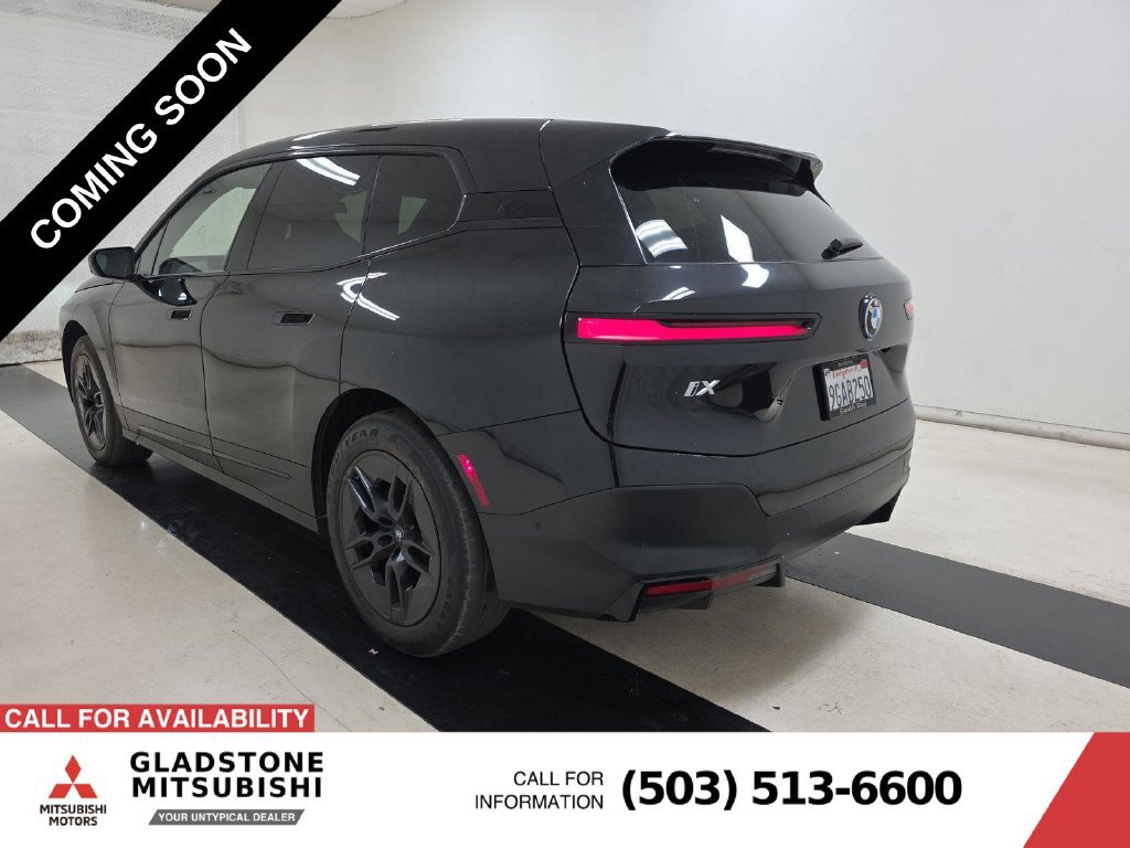 Used 2023 BMW iX xDrive50 w/ Convenience Package AWD/4WD image 4