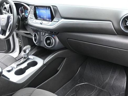 Used 2021 Chevrolet Blazer LT FWD image 30