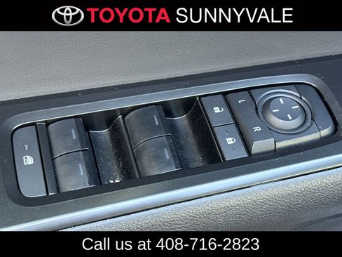 Used 2025 Lexus UX 300h FWD w/ Accessory Package (Z2) image 17