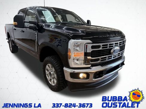 Used 2024 Ford F250 XLT image 9