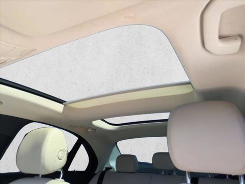 Used 2021 Mercedes-Benz C 300 Sedan image 15