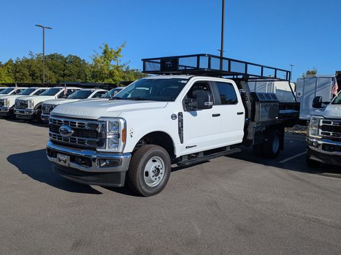 New 2025 Ford F350 XL w/ XL Chrome Package image 6