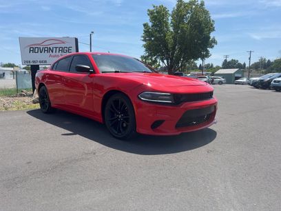 Used 2018 Dodge Charger SXT w/ Blacktop Package
